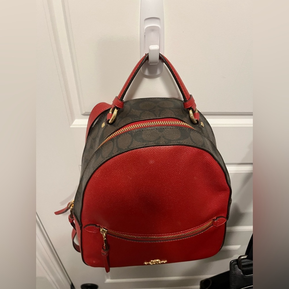 Coach Jordyn Women’s Backpack - Picture 3 of 4
